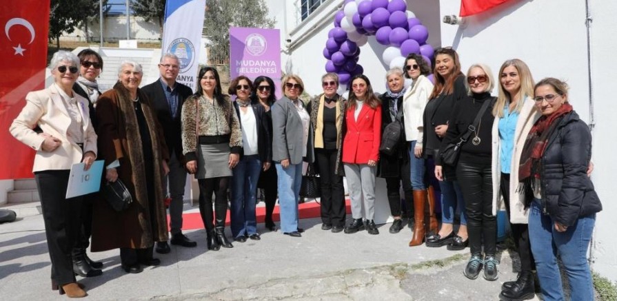 Bursa Mudanya'da Kadın Eşitlik Merkezi’nin kapıları açıldı