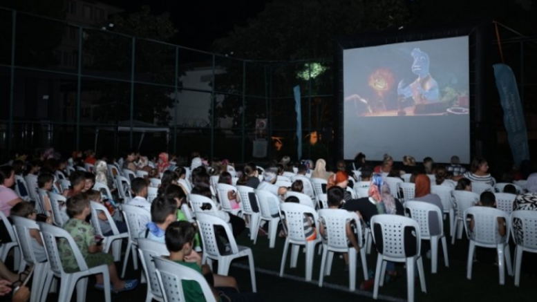 Bursa Nilüfer'de çocuklar için sinema şöleni başlıyor