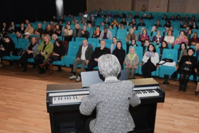 Bursa'nın ilk müzik öğretmeninden resital