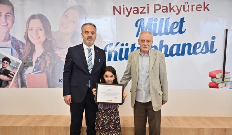 Bursa’nın kitap kurtları ödüllendirildi