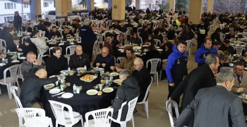 Bursa Orhaneli'de Ramazan'ın bereketi paylaşıldı