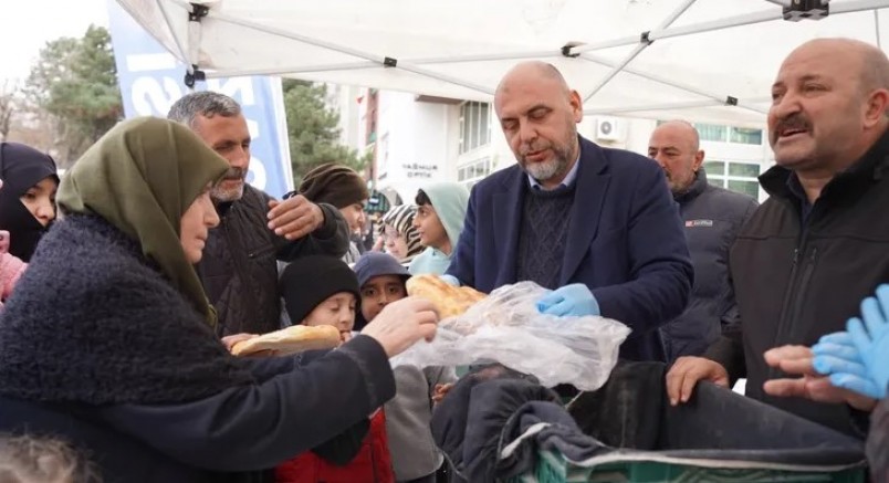 Bursa Orhangazi Belediyesi’nden Ramazan boyunca pide ikramı