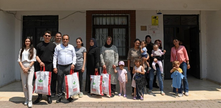 Bursa Osmangazi Belediyesi bayram öncesi çocukları sevindirdi