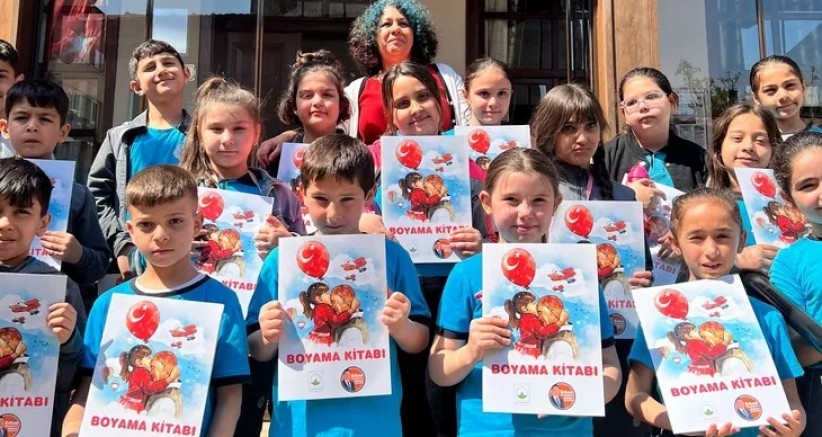 Bursa Osmangazi Belediyesi’nden çocuklara masal şöleni