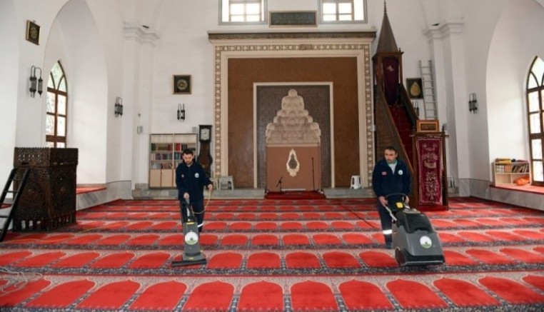 Bursa Osmangazi'de camiler Ramazan'a hazır