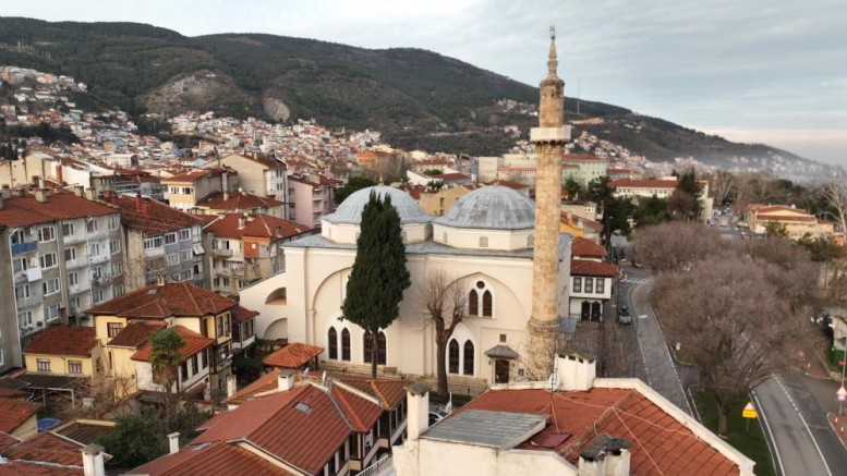 Bursa Şehadet Camii'nde çökme tehlikesi