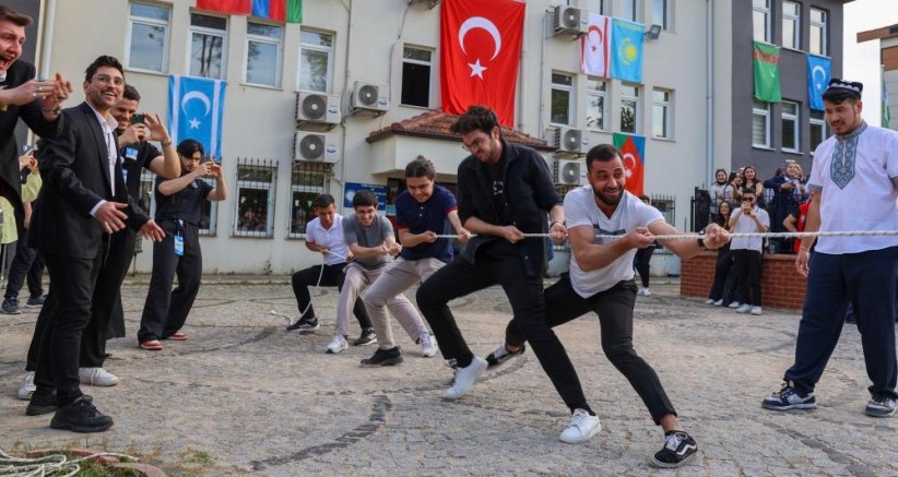 Bursa Uludağ Üniversitesi'nde renkli görüntüler