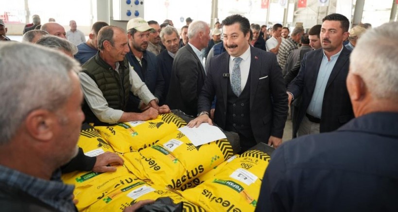 Bursa Yenişehir Belediyesi çiftçinin yanında