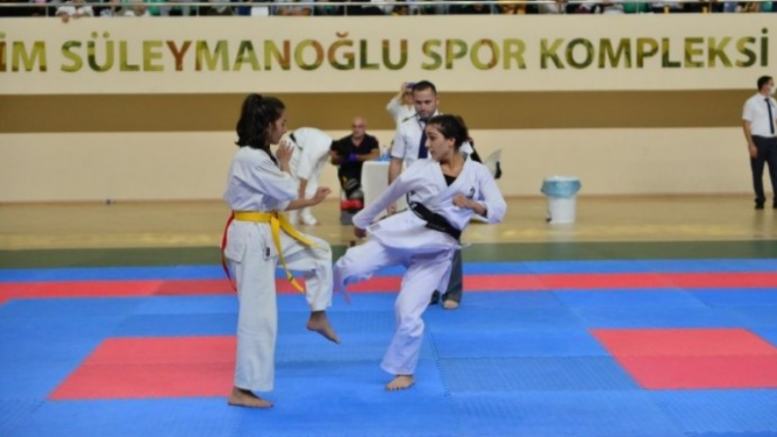 Bursa Yıldırım'da bu karate turnuvası kaçmaz!