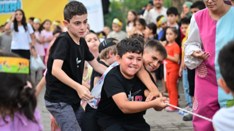 Bursa Yıldırım'da çocuklar oldukça keyifli