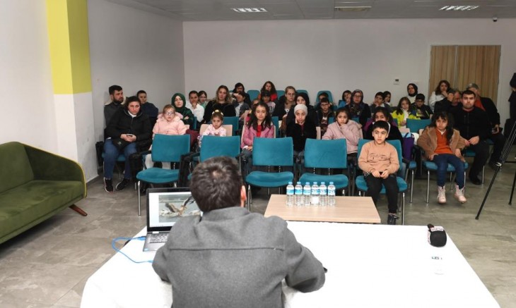 Bursalı ünlü doğa fotoğrafçısı çocuklarla buluştu!