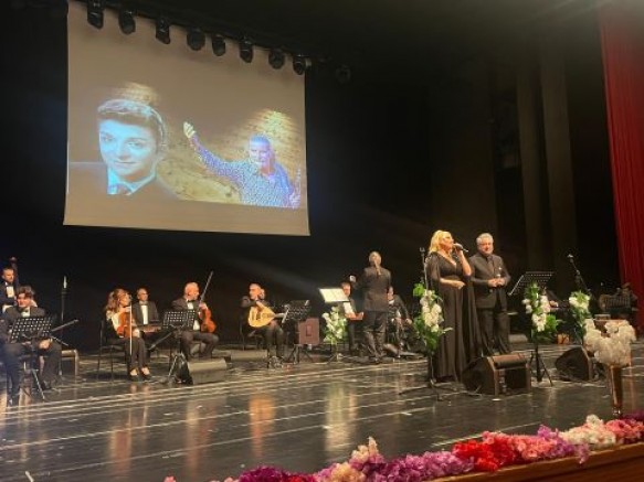 Bursalılar, Zeki Müren’e olan sevgi ve saygısını bir kez daha gösterdi