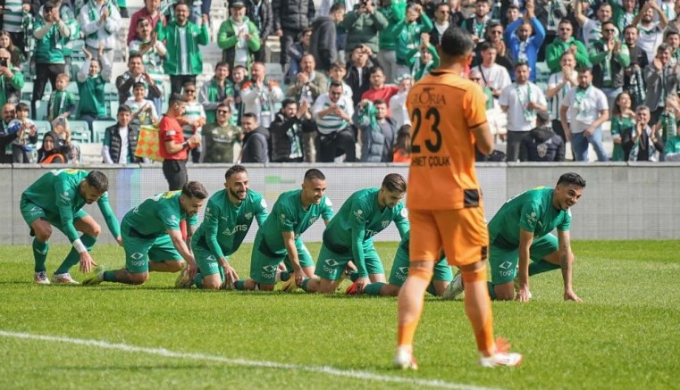 Bursaspor 307 gündür maç kaybetmiyor