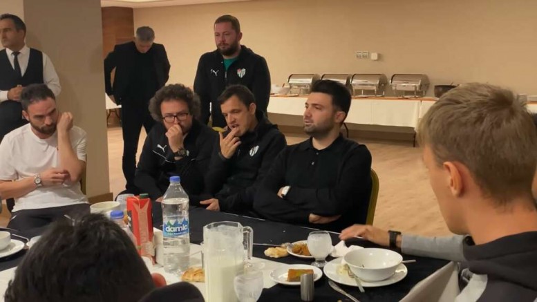 Bursaspor'da Başkan Çelik ikaz etti