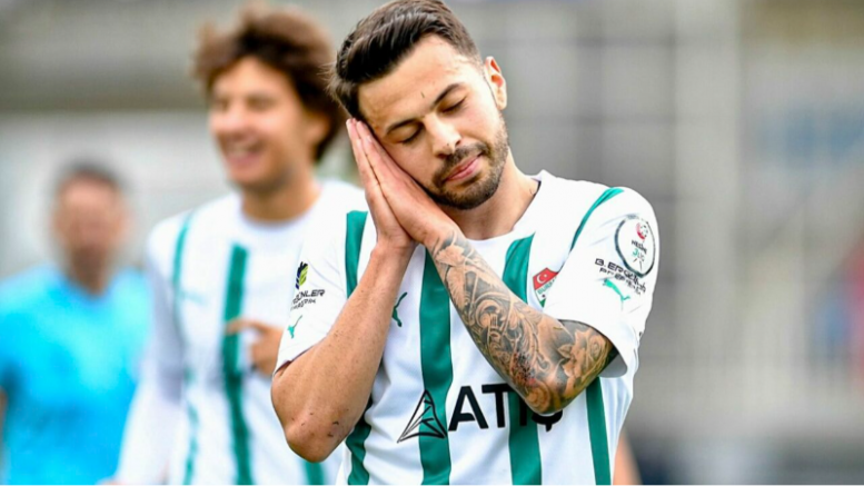 Bursaspor'da bir ayrılık haberi daha!