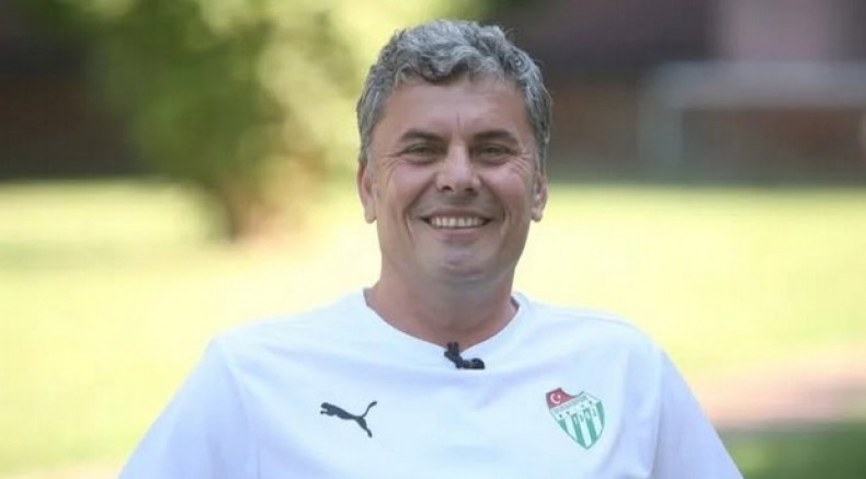 Bursaspor'da Mesut Ünal ile yollar ayrıldı