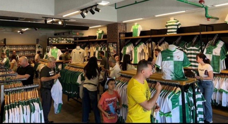Bursaspor formalarına taraftardan yoğun ilgi