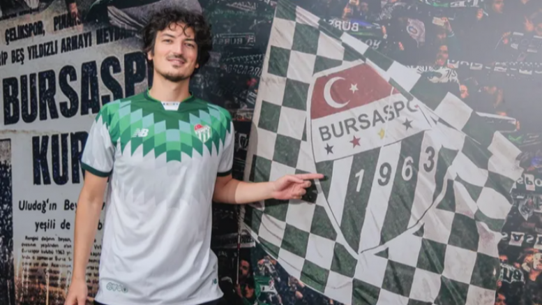 Bursaspor Furkan'la yola devam ediyor