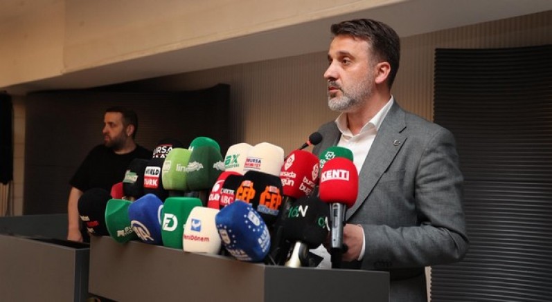 Bursaspor’un yanında olmaya devam edeceğiz