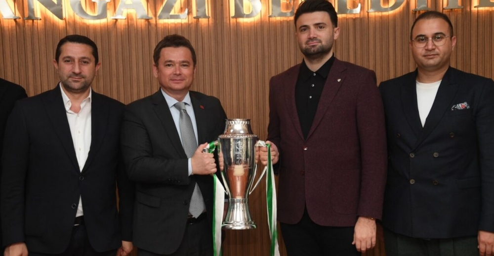 Bursaspor yönetiminden Başkan Erkan Aydın’a ziyaret