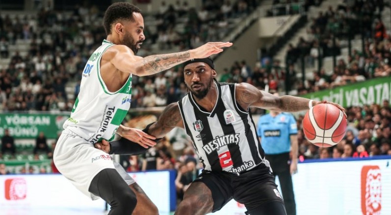 Bursaspor Yörsan, Beşiktaş'a direnemedi!