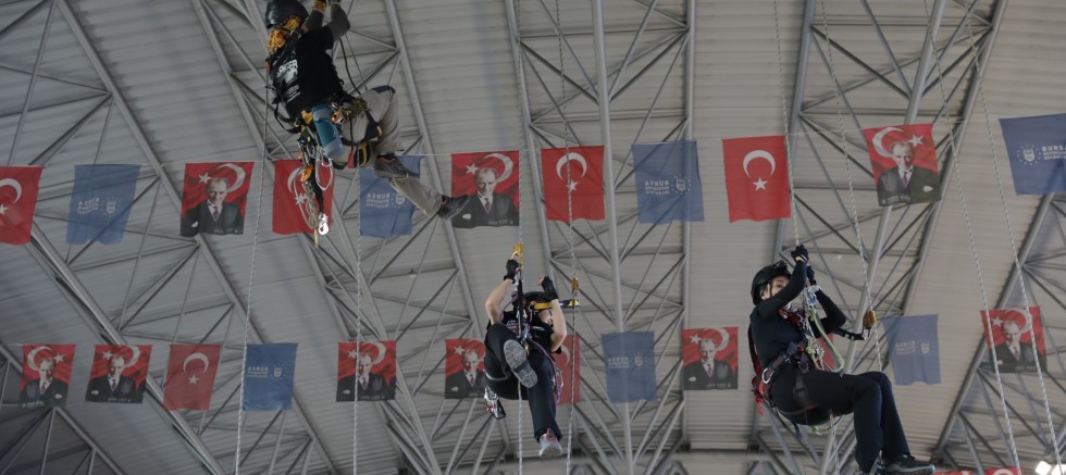 Büyükşehir afetlere ekibini hazırlıyor
