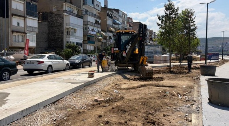 Büyükşehir, Gemlik’te sahil düzenleme çalışmalarına hız verdi