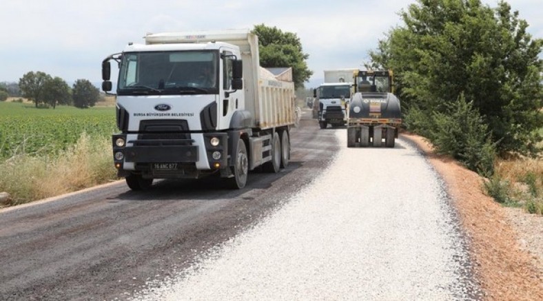 Büyükşehir, Gökçeköy'de yolları yeniliyor
