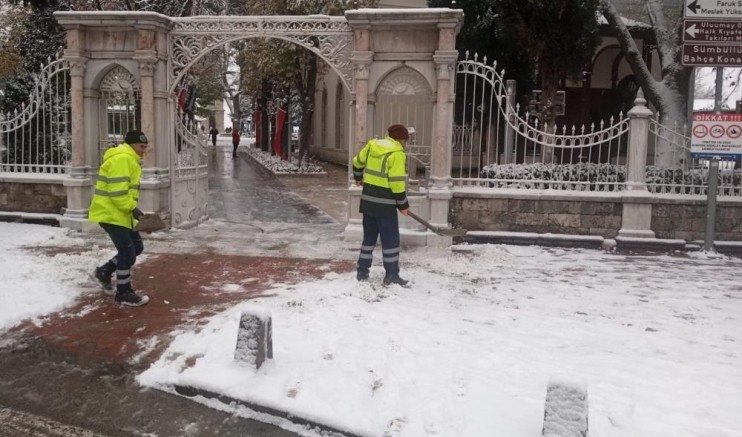 Büyükşehir kar ve lodosa geçit vermedi