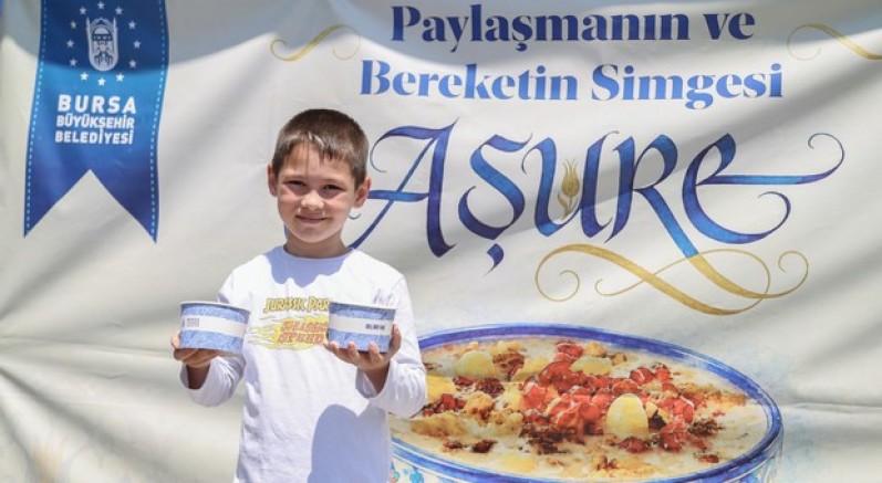 Büyükşehir, Muharrem ayının bereketini vatandaşlarla paylaşıyor