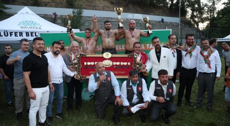 Çalı Güreşleri'nde başpehlivan Erkan Taş