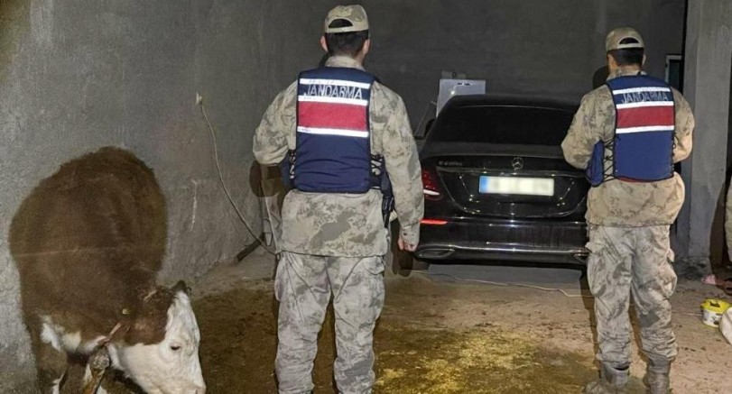 Çalıntı otomobil ahırda bulundu