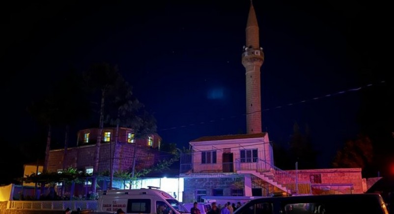Cami cemaatine bıçaklı saldırı: 2 ölü