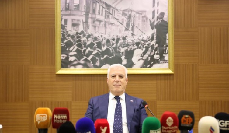 Cami üzerinden siyaset yapana lanet olsun
