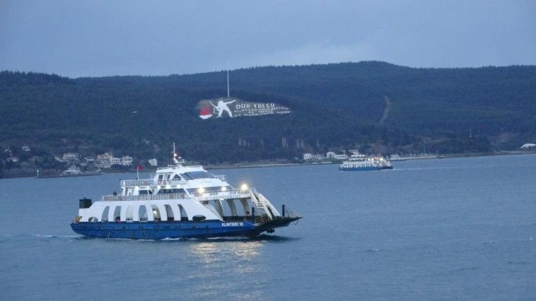 Çanakkale Boğazı çift yönlü trafiğe açıldı