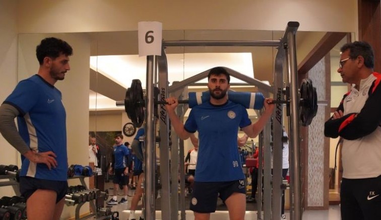 Çaykur Rizespor'un kamp mesaisi devam ediyor