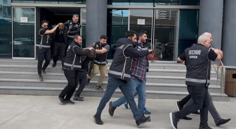 Çiftçileri hedef alan suç örgütü çökertildi