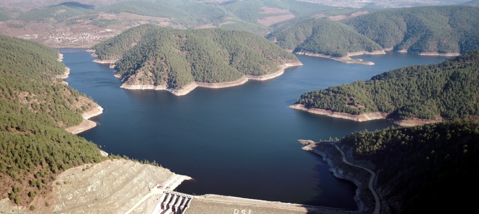 Çınarcık Barajı doldu, kontrollü su salınıyor