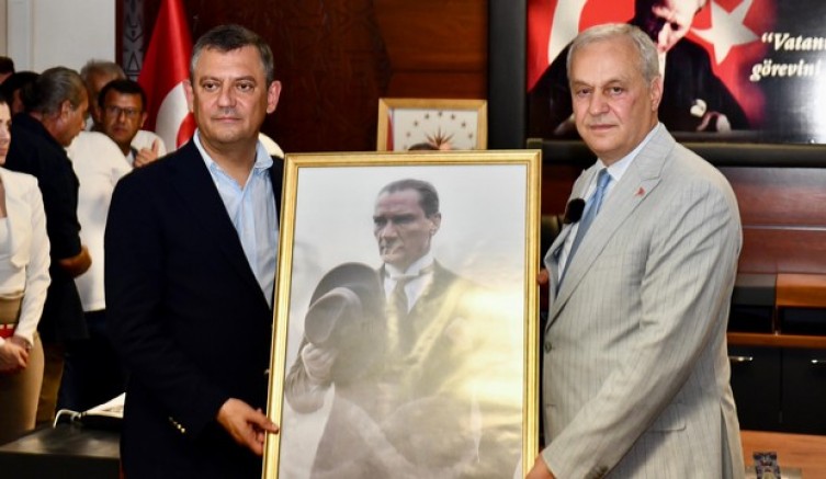 Çok 'Özel' ziyaret