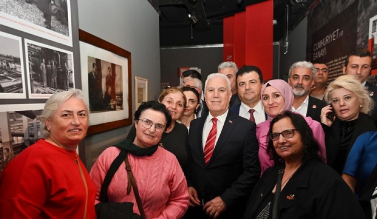 Çok yaşa Cumhuriyet