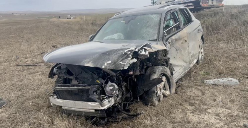 Çorum'da tır ile cip çarpıştı: 4 yaralı
