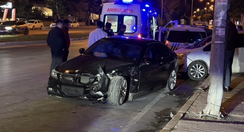 Çorum’da zincirleme kaza: 2’si polis 4 yaralı