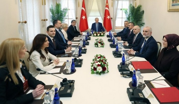 Cumhurbaşkanı Erdoğan, Balkan Barış Platformu üyelerini kabul etti