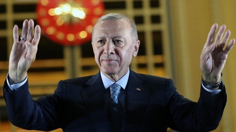 Cumhurbaşkanı Erdoğan'dan yeni anayasa ve adaylık açıklaması