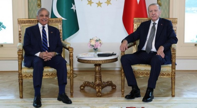 Cumhurbaşkanı Erdoğan, Pakistan Başbakanı Şerif’i resmi törenle karşıladı
