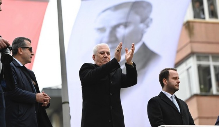 Demokrasiye ihtiyacımız dünden daha fazla