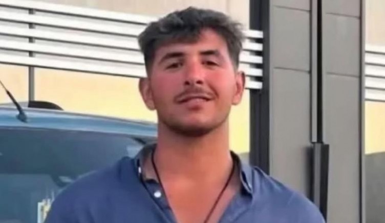 Devrilen traktörün genç sürücüsü hayatını kaybetti