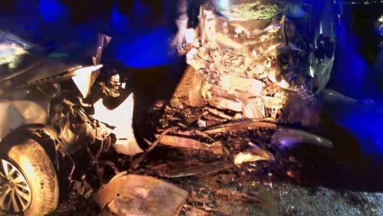 Diyarbakır'da iki otomobil çarpıştı: 3 ölü, 3 yaralı
