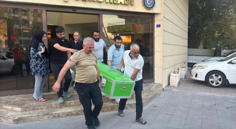 Doktor kaldığı misafirhanede ölü bulundu