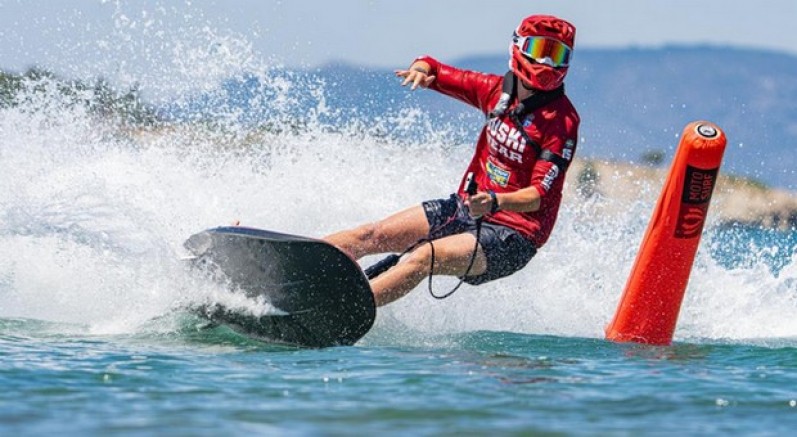 Dünya Motosurf Şampiyonası'nda ilk gün yarışları sona erdi